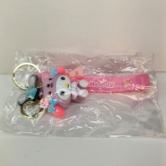 My Melody Keychain - Picture 2 of 3
